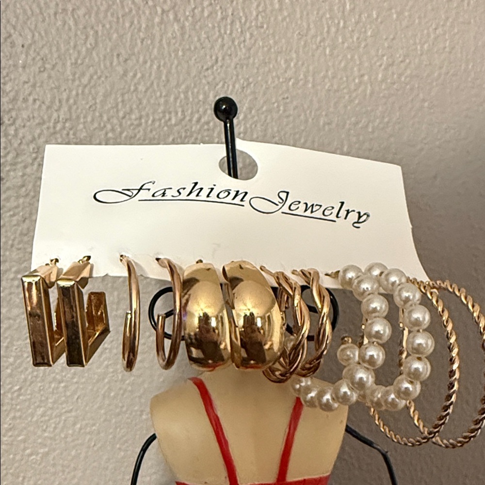 Gold and Pearl Hoop Earrings Set